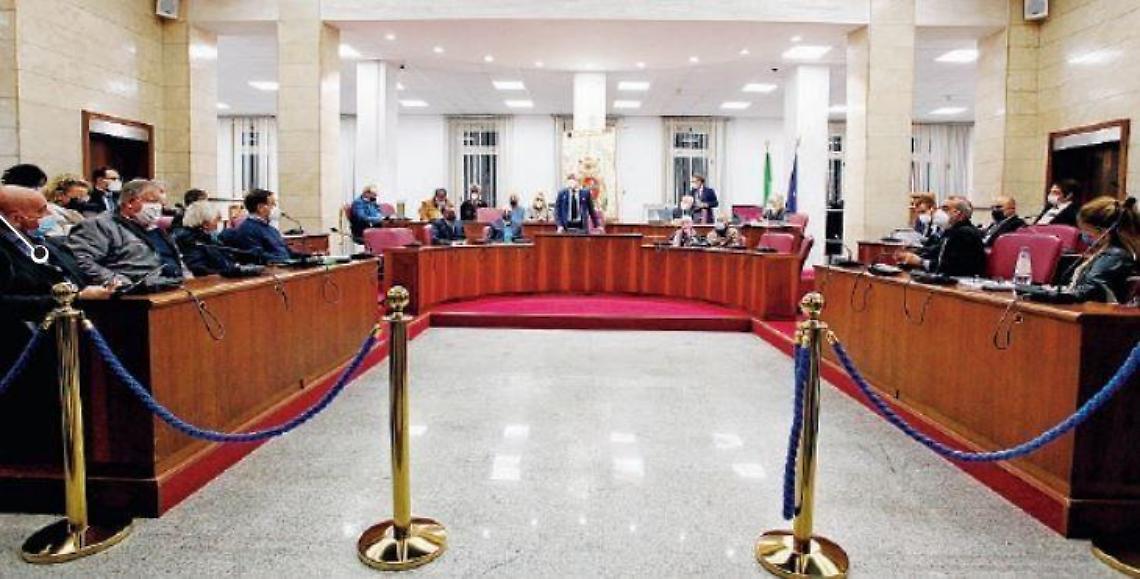 Primarie, accelerate e paletti: prove d'intesa tra partiti e civiche