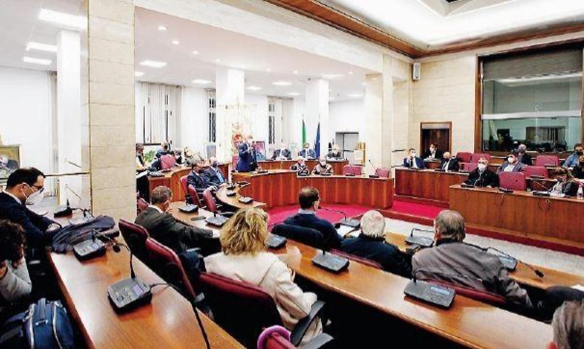 Candidature, alleanze e strategie: tutto in sette giorni