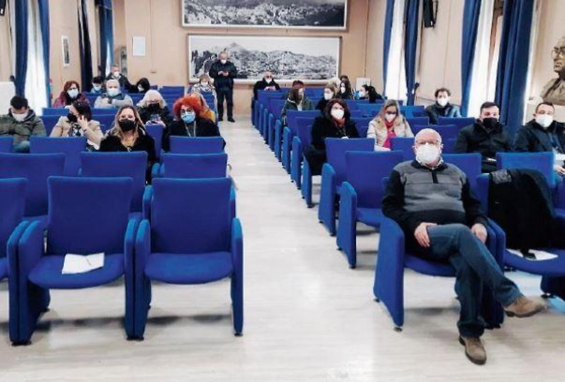 Guerra in Ucraina, in fuga dalle bombe di Putin: a decine nelle case dei Cassinati