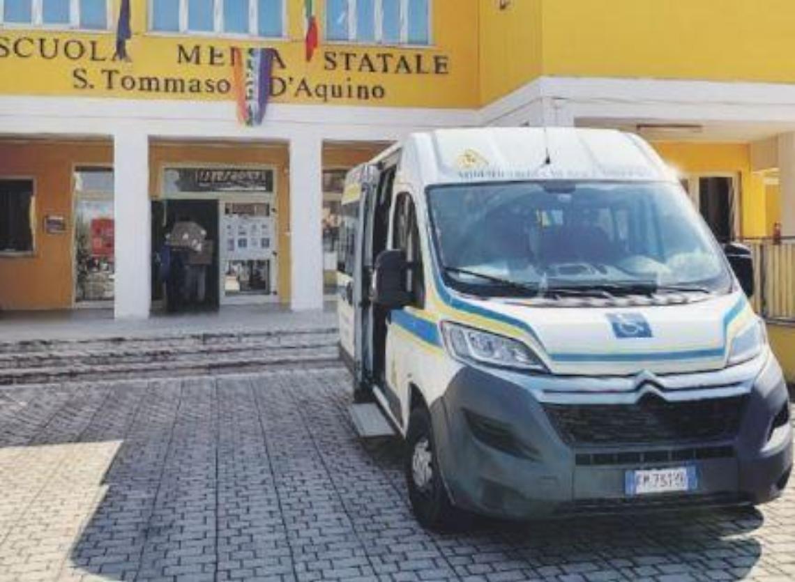 Ucraina, raccolta beni a scuola per aiutare chi vive gli orrori della guerra