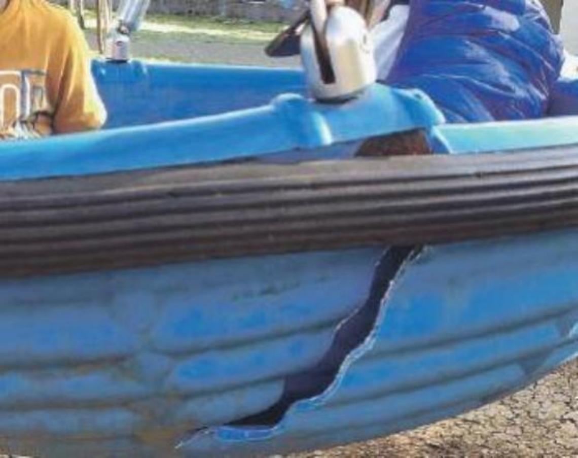 Incivili in azione, vandalizzati i giochi dei parchi: sdegno e condanna
