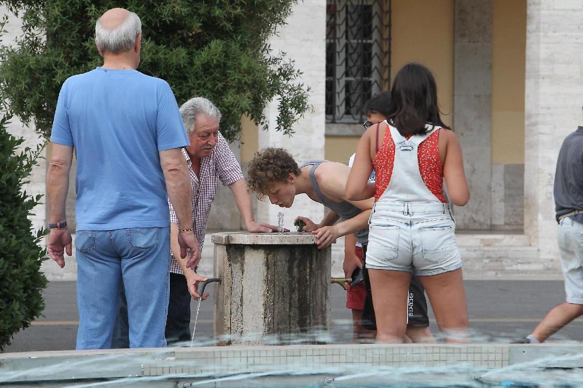 Nuovo picco del caldo: ieri 38,4 gradi. E oggi e domani sarà bollino rosso