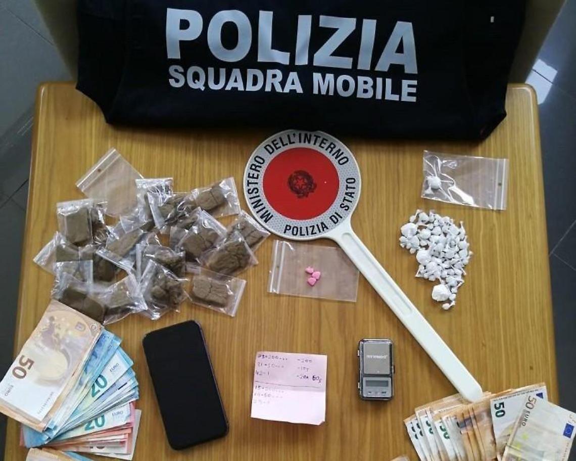 Spaccio di droga, liberati gli appartamenti popolari occupati