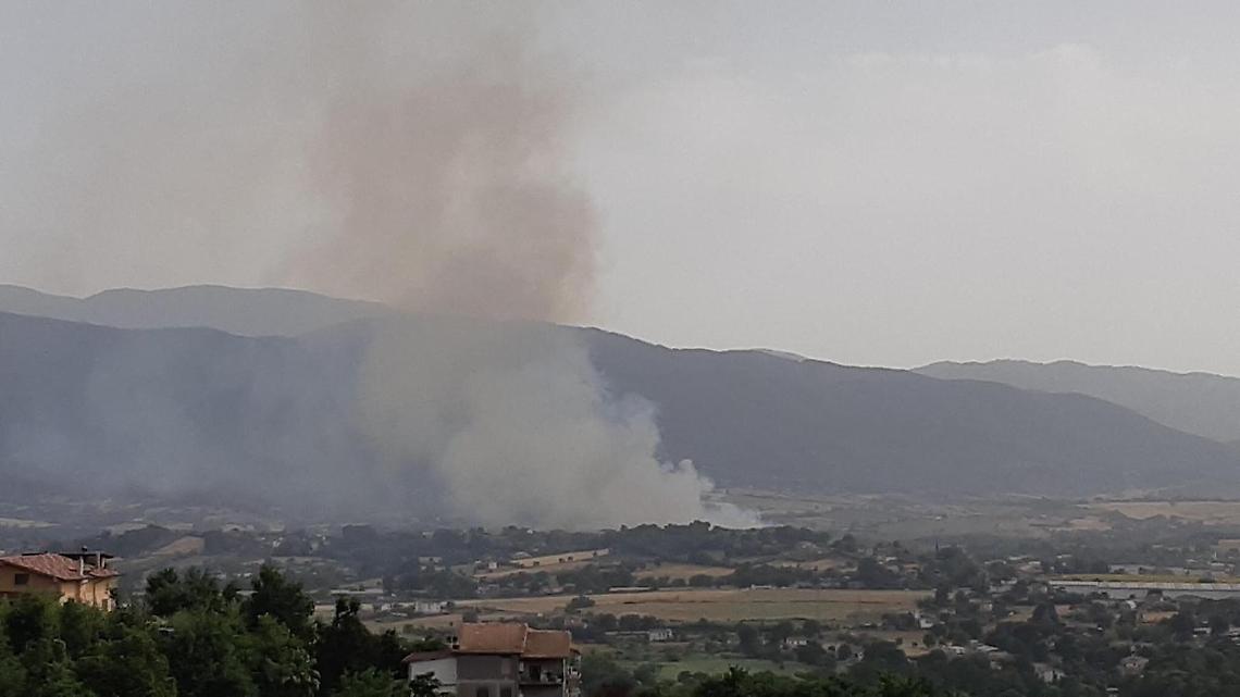 Devastante rogo nella zona dell'ex polveriera: le conseguenze