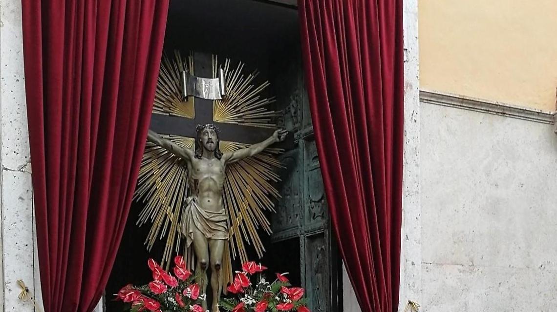Città in festa per il Santissimo Crocifisso. Il sindaco: «Un successo strepitoso»