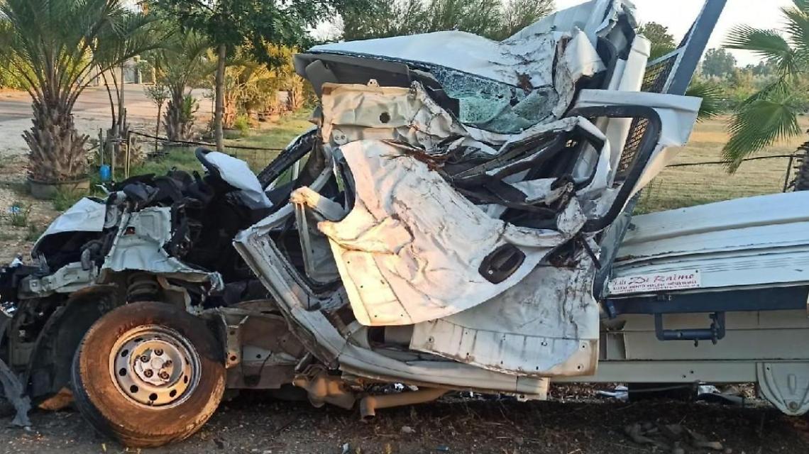 Incidente a Sabaudia, furgone finisce fuori strada: grave un ventottenne