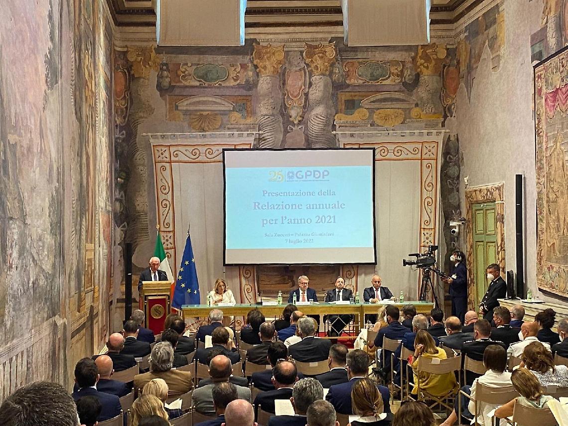 Dati personali, l'Asl tra i multati. Nel mirino i big della telecomunicazione