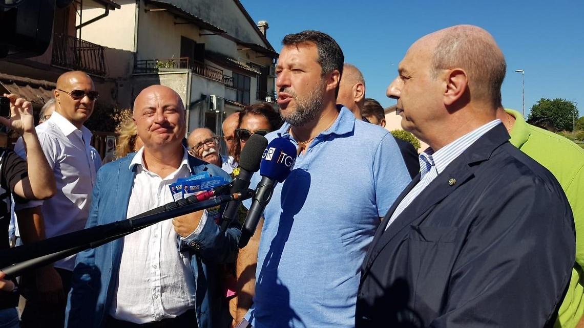 Politiche 2022, Matteo Salvini al mercato comunale: il video
