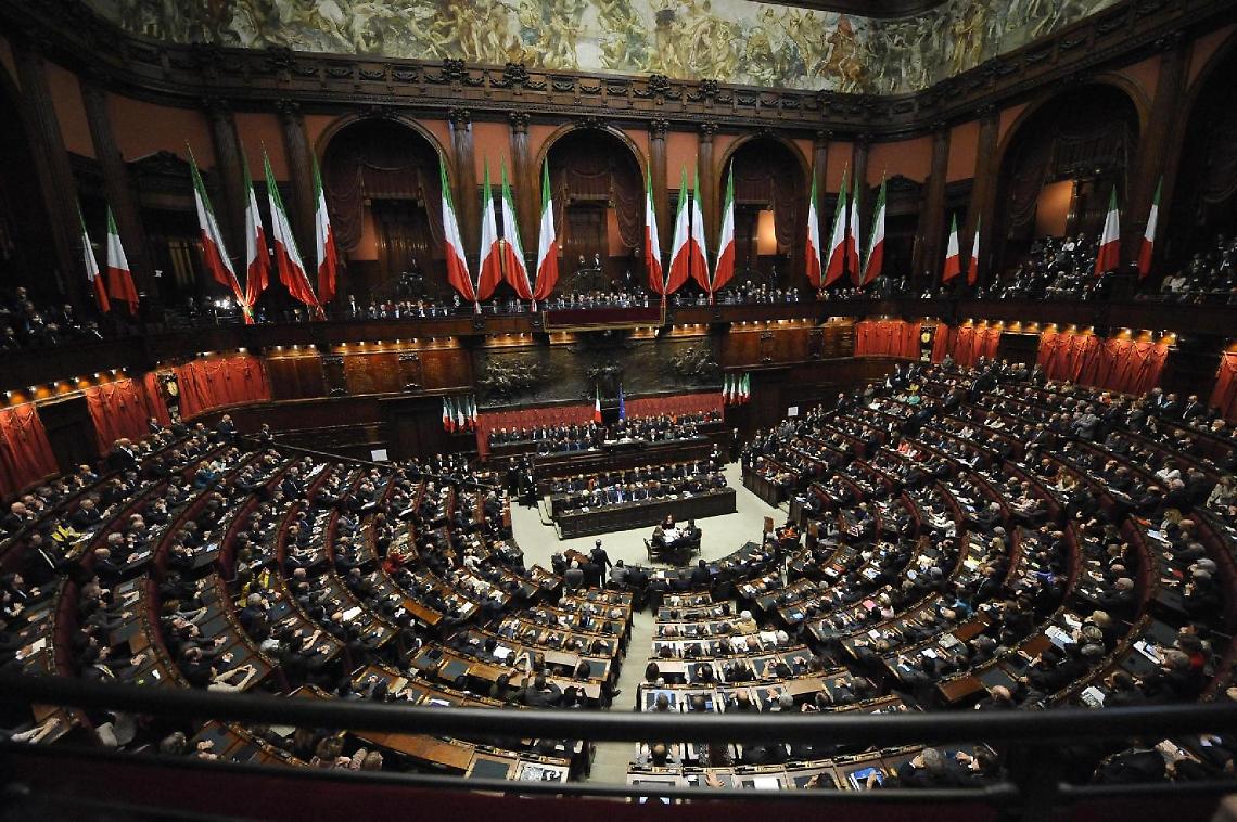 Elezioni, il centrodestra sempre avanti. Le simulazioni dell'esito del voto