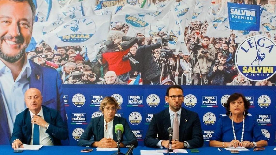 Politiche, la Lega parte da Roma. FdI allunga nei sondaggi