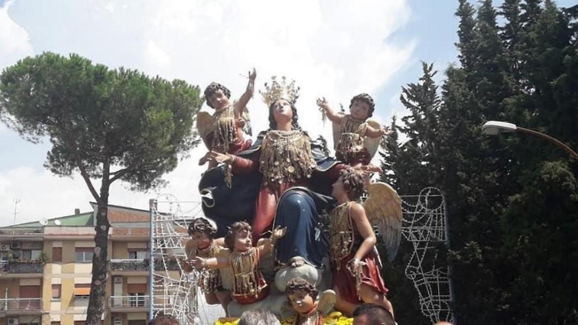 Rubata la corona dall'antica statua della Madonna, s'indaga