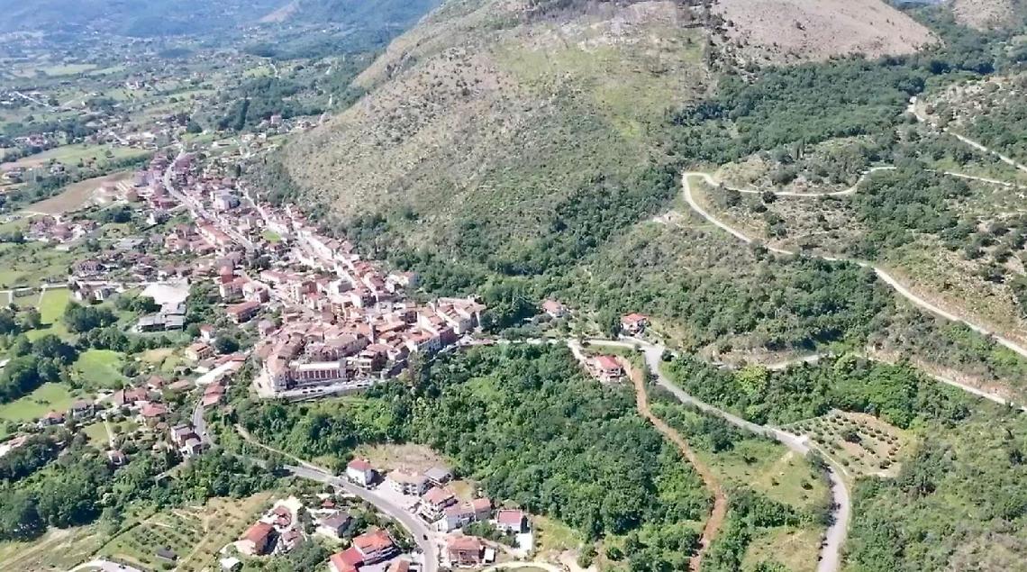 Giocano con l'arma del padre. Diciassettenne ferito da un colpo di fucile