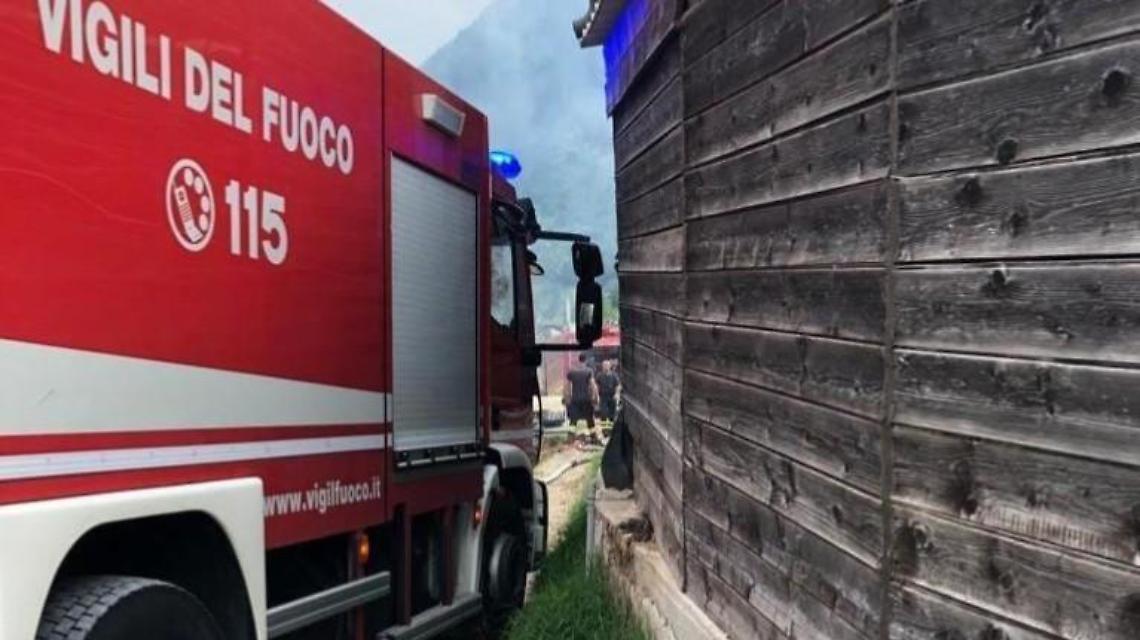 Due dispersi sul monte Meta. Vigili del fuoco al lavoro