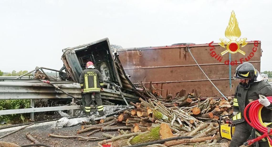 Giuseppe Maggi morì carbonizzato nella cabina del camion. Tutto da rifare