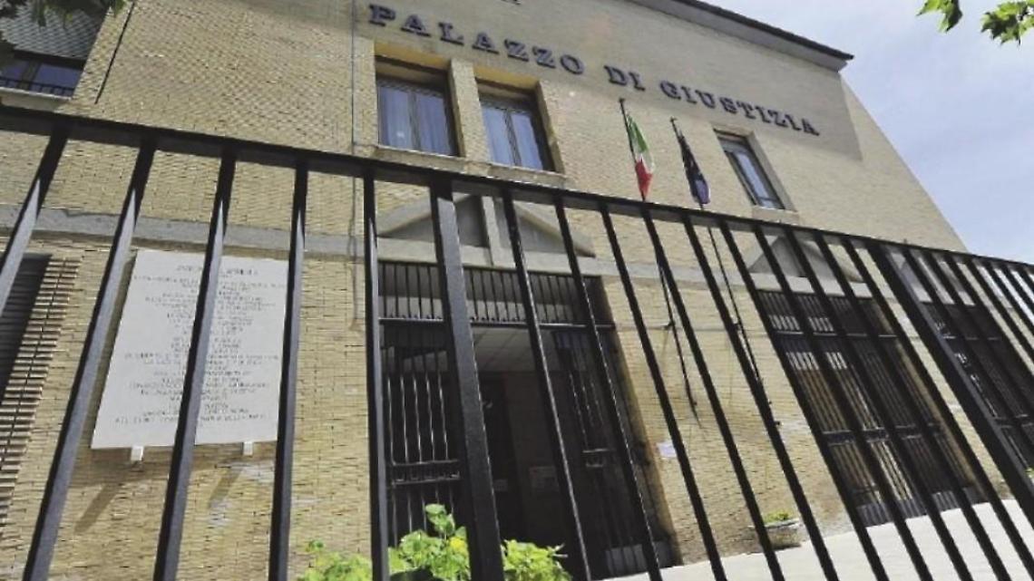 Maschera, il processo non decolla: ben 19 i difetti di notifica