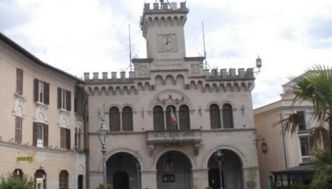 «Cercasi società per costruire la casa di Babbo Natale». Pubblicato il bando