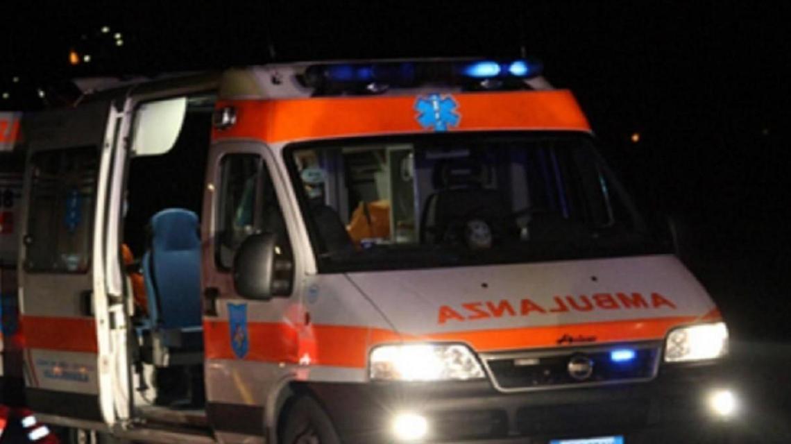 Movida violenta, ferito un diciannovenne durante una lite