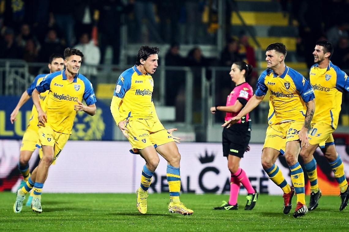Serie B, il Frosinone con tre gol schianta la Ternana