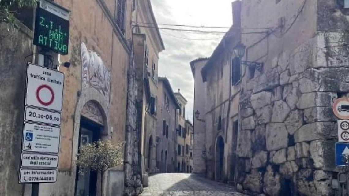 Nuovi orari della Ztl: il dibattito s'infiamma