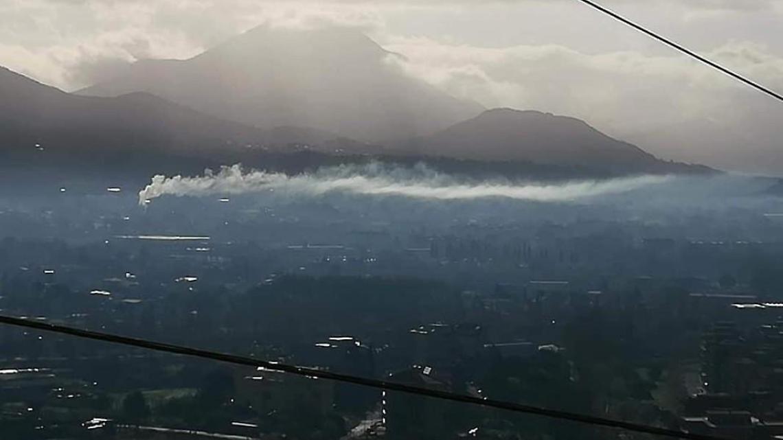 Ancora roghi all'alba di materiale plastico: l'allarme