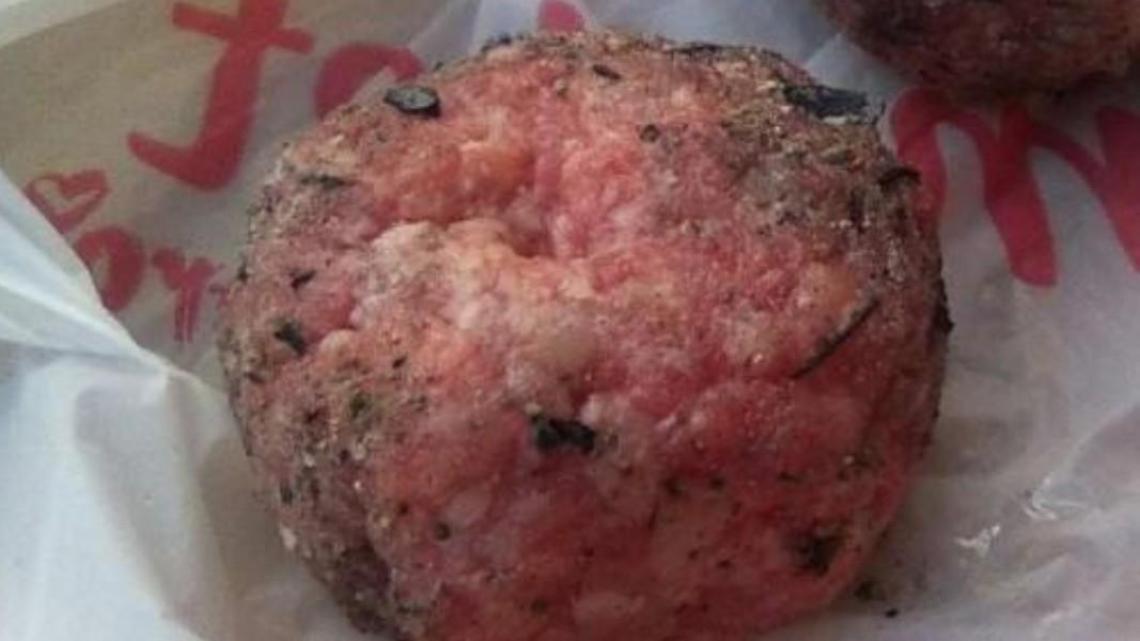 Cagna uccisa da polpette avvelentate, morto anche il cucciolo di Stella