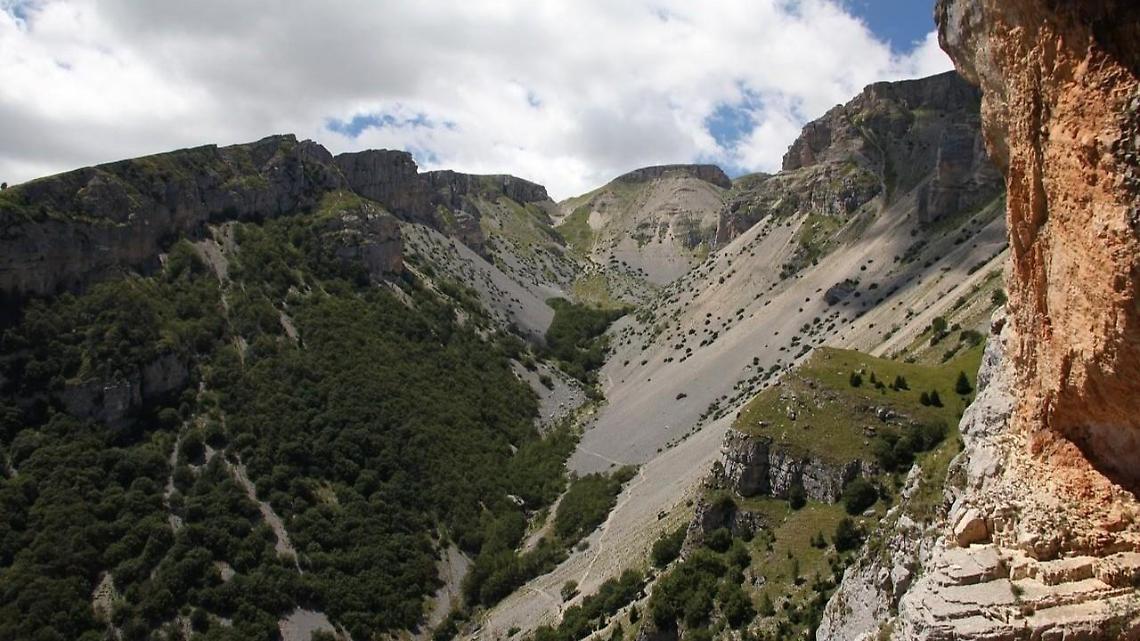 Scivola per oltre 50 metri. Tragedia sfiorata alla Maiella