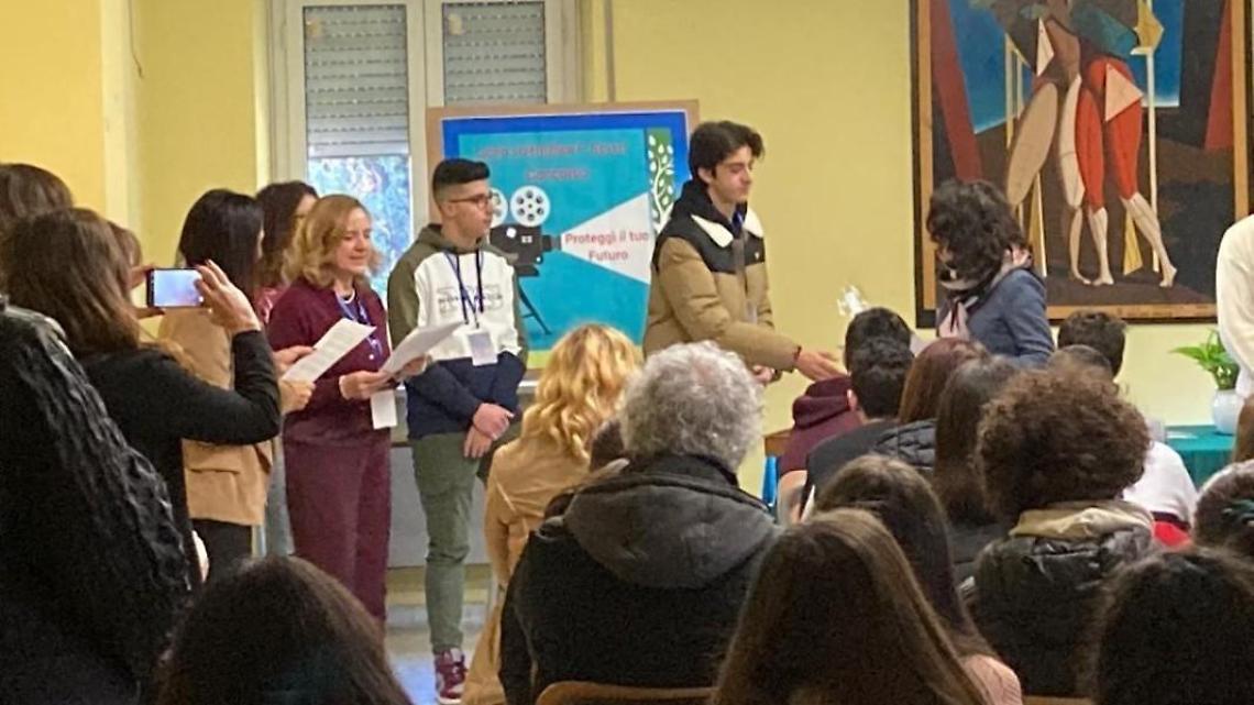 "Proteggi il tuo futuro": un premio ai ragazzi delle medie