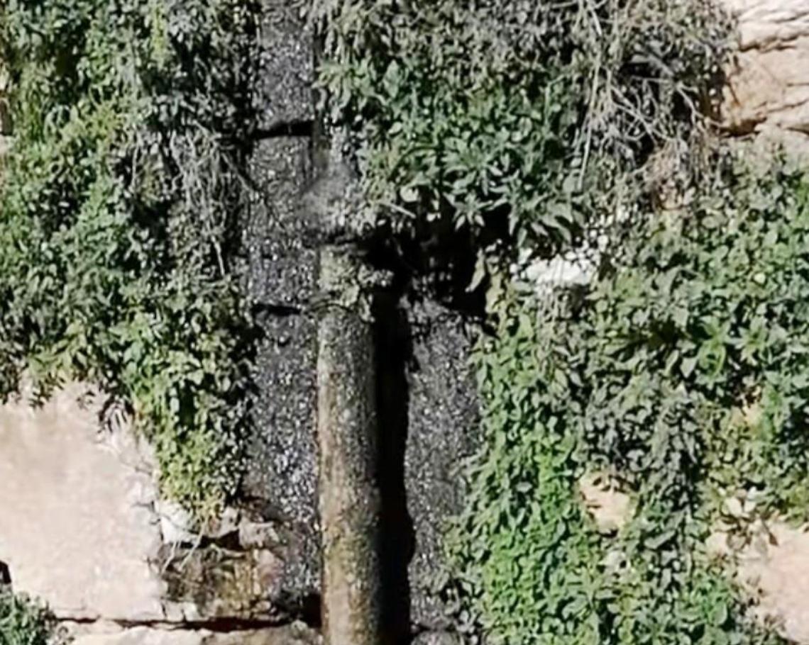 Liquami sulle mura ciclopiche. Le proteste e gli appelli