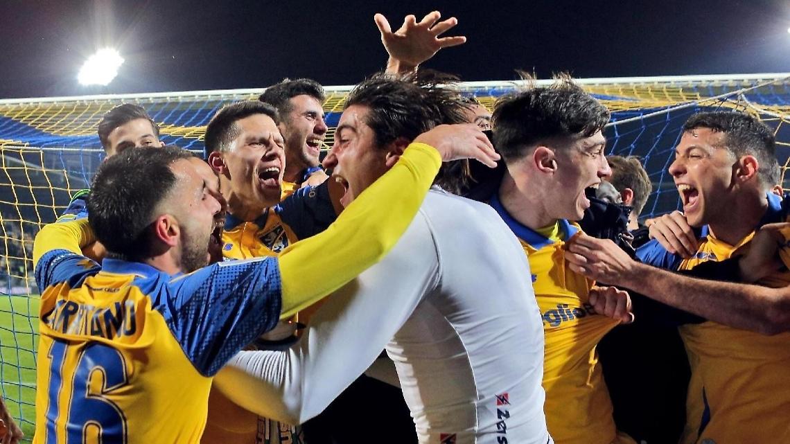 Benevento ko. E il Frosinone vola sempre piÃƒÂ¹ in alto