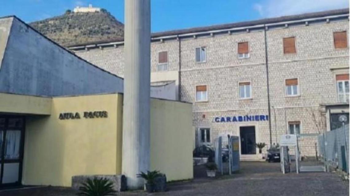 Picchia il suocero ed evade dai domiciliari, Individuato e arrestato dai carabinieri