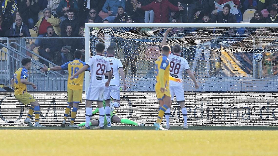 Frosinone inarrestabile. Schiaccia il Cittadella e il vantaggio si fa enorme