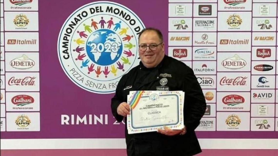 Pietro Sementilli è il nuovo campione del mondo di pizza fritta