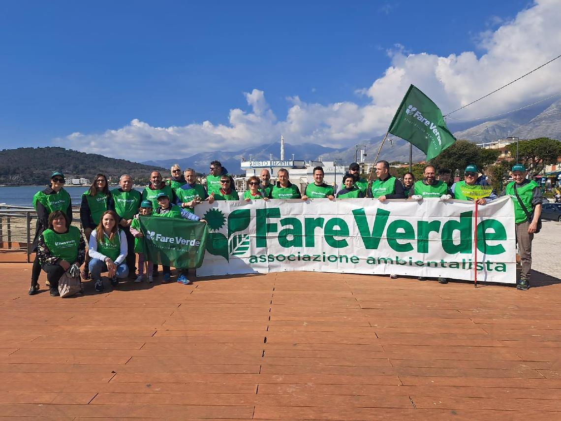 Salvaguardia dell'ambiente: l'iniziativa degli studi dentistici Dr. Stefanescu insieme a Fare Verde