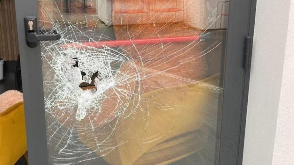 Danneggiano un locale per rubare poco piÃƒÂ¹ di 200 euro