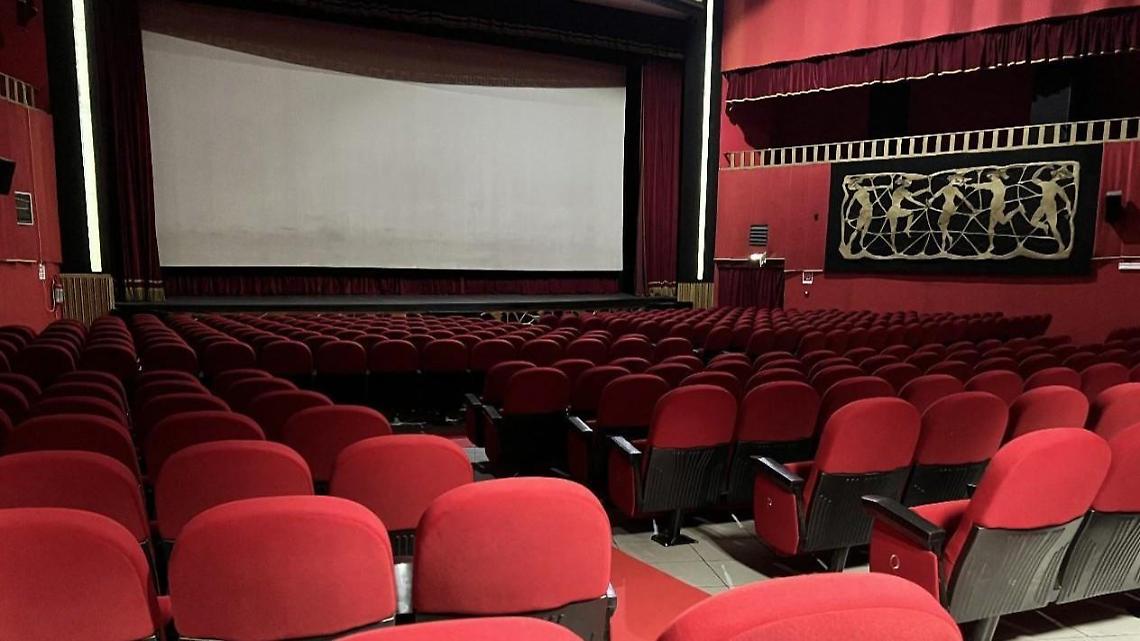 "Coppia aperta, quasi spalancata", Chiara Francini al teatro Nestor