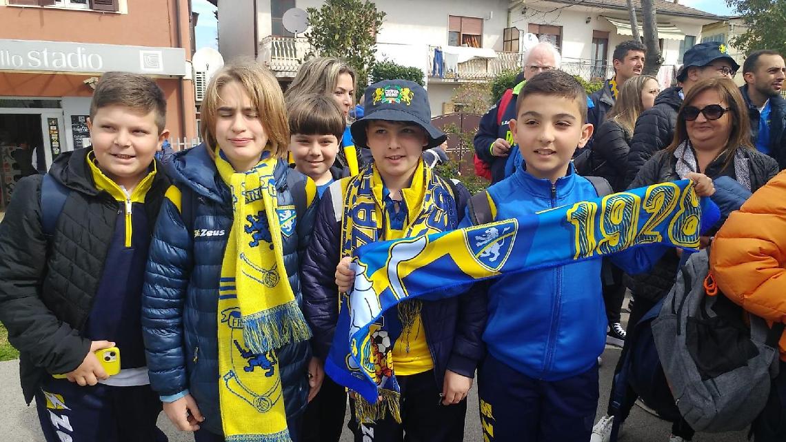 I tifosi del Frosinone arrivano a Perugia. E battono il record di presenze