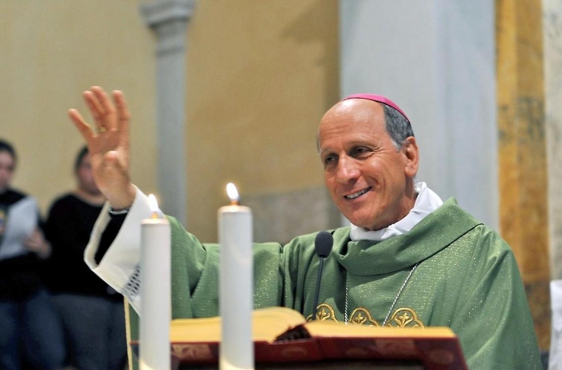 I poveri, i malati e gli anziani non vanno dimenticati. La lettera del vescovo