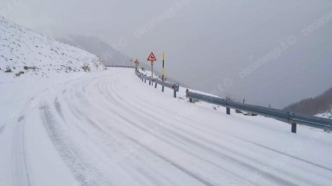 Pasqua con neve e pioggia. La Ciociaria s'imbianca aspettando un miglioramento meteo