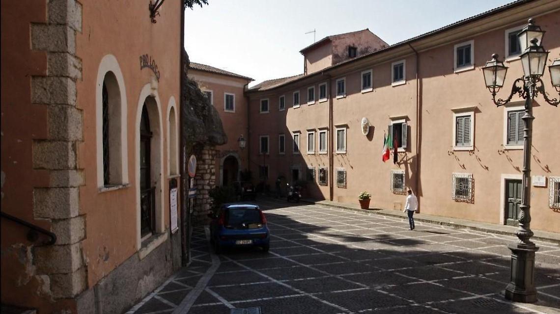 Concorso per dirigenti comunali. Rinviata la prova orale