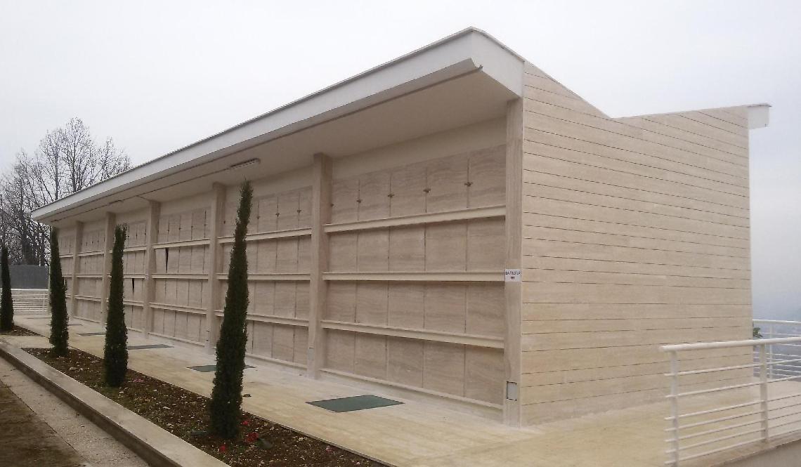 Settecento loculi nella nuova ala del cimitero. Cantiere sbloccato