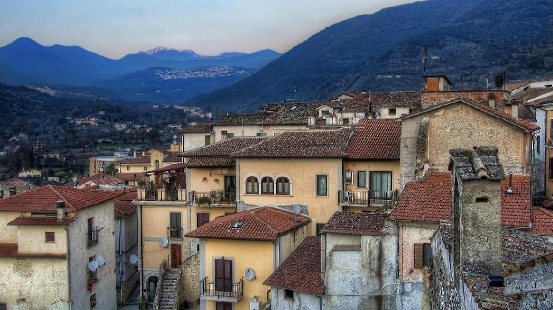 Attimi di paura alle giostre. Parlano i gestori