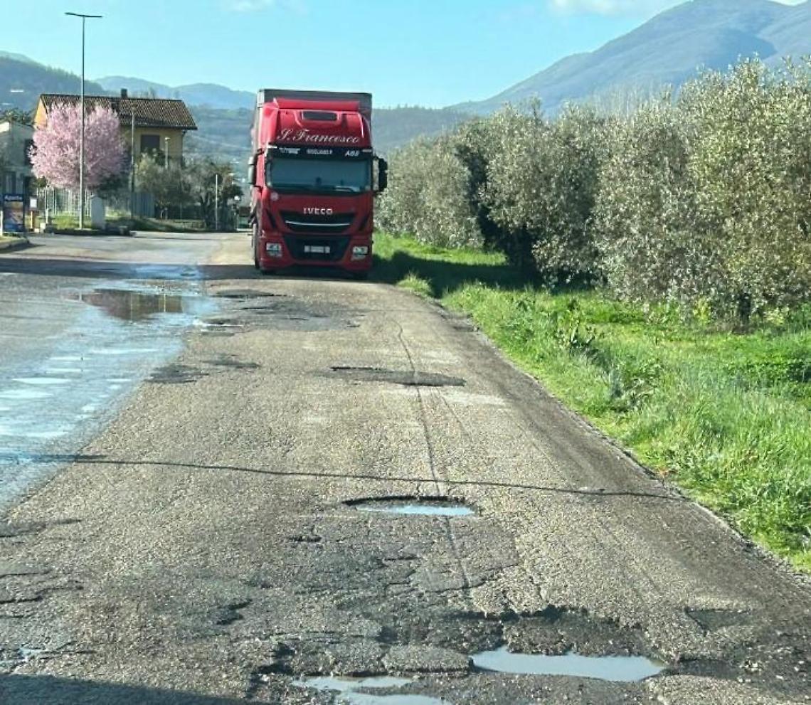Via Ristretto pericolosa. Pesanti accuse di Colucci