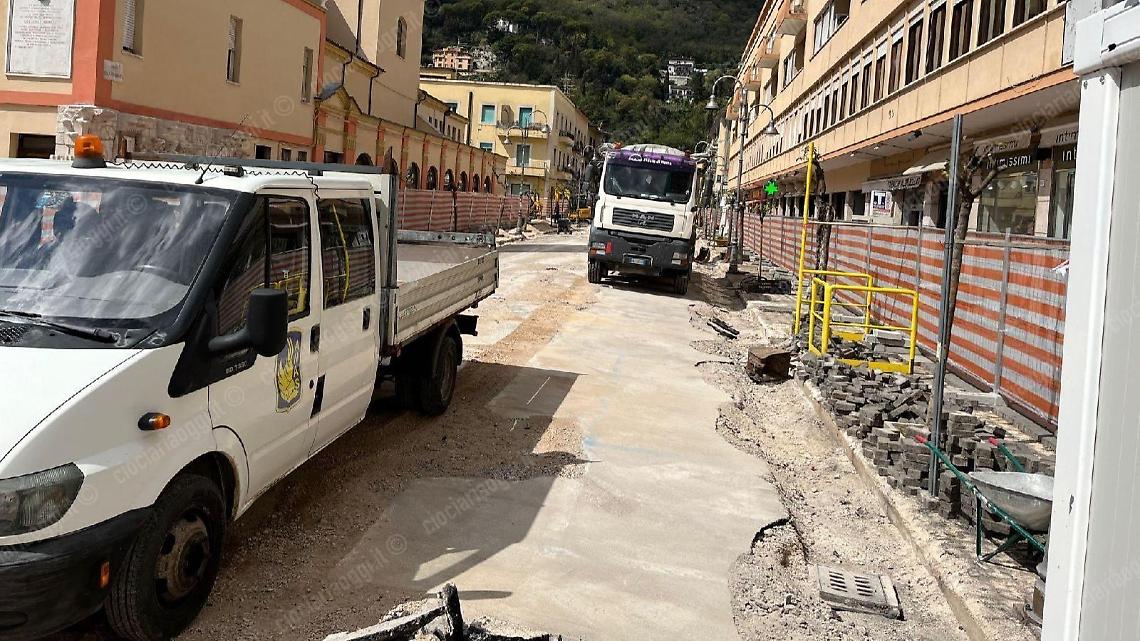 Lavori sull'isola pedonale. La procura apre un fascicolo