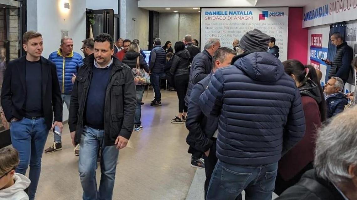 Lotta per la sfida decisiva. Natalia e Cardinali subito in campo