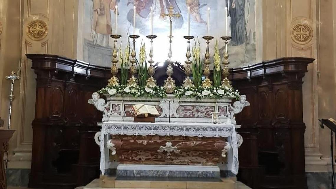 Canti, balli e preghiere. Il paese si prepara alla lunga notte delle chiese