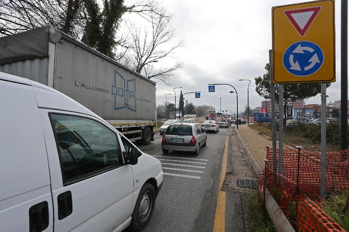 Auto, troppo vecchie e inquinanti. Sette veicoli su dieci hanno più di otto anni