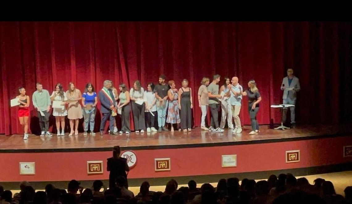 Liceo Varrone, premiata “la meglio gioventù” al Manzoni