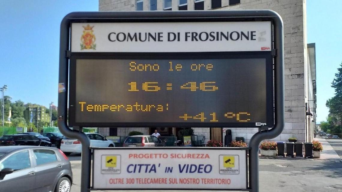 Temperature roventi, prosegue l'ondata di calore. Bollino rosso oggi e domani