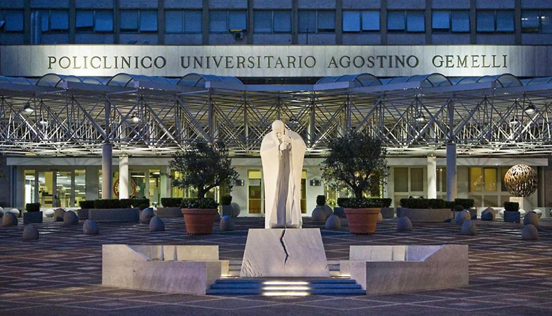 Si ustiona mentre accende il camino. Quattordicenne trasportato in eliambulanza