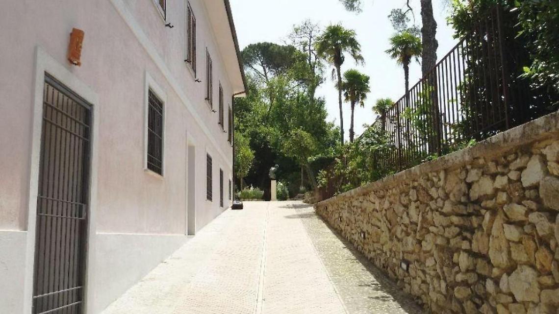 Centro diurno “Luca Malancona”, sale la protesta